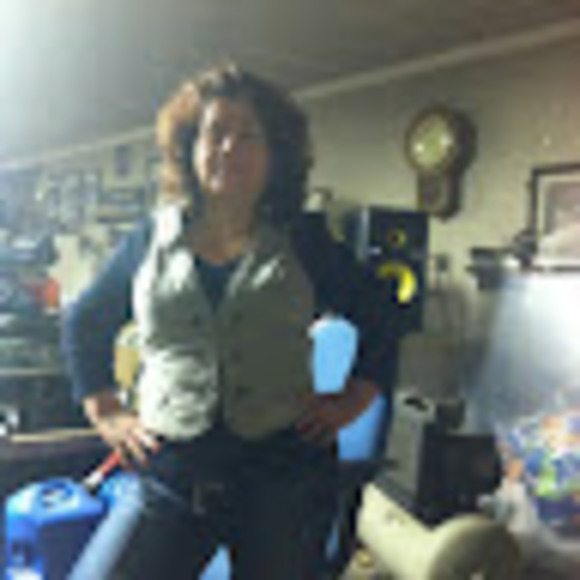 Meet your Posher, Abigail arroyo - Picture 1 of 1
